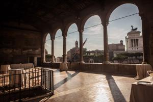 La splendida terrazza della Casa dei Cavalieri di Rodi